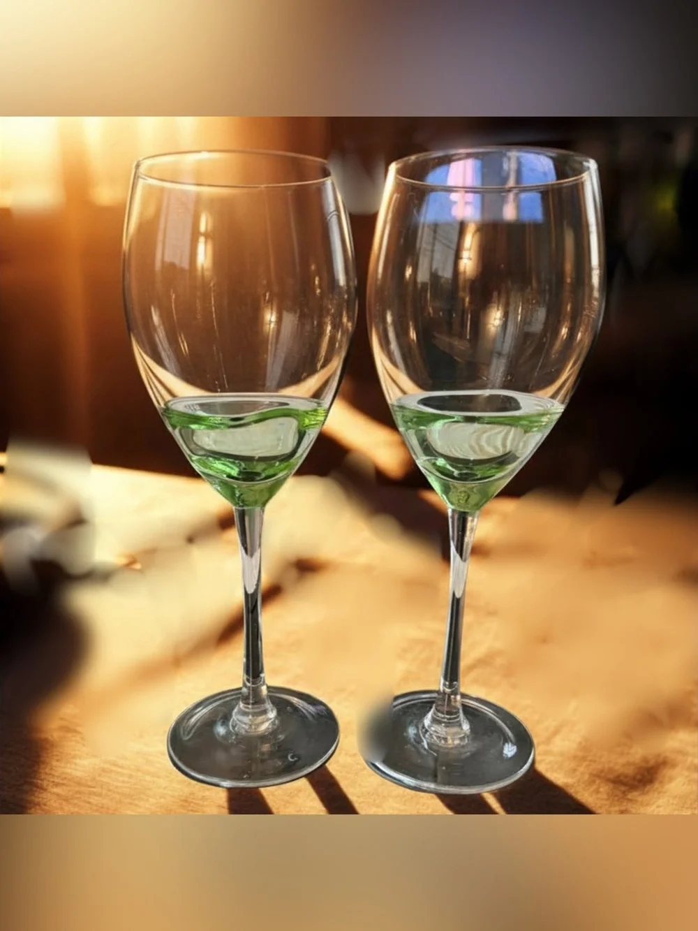Vintage‎ Pair Green Wine Glasses Retro Clear Bowl with Stem